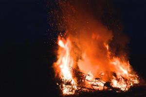 Der helle Schein der Flammen war schon von weitem zu sehen