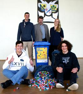 Tolle Aktion: Kadir Sen (vorn links) und Ole Trox (vorn rechts) mit André Tramm (li.), Karsten Güllich und Johanna Schümann