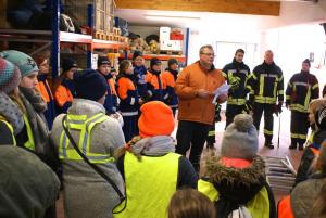Bürgermeister Peter Liske (BWG) verteilte die Routen