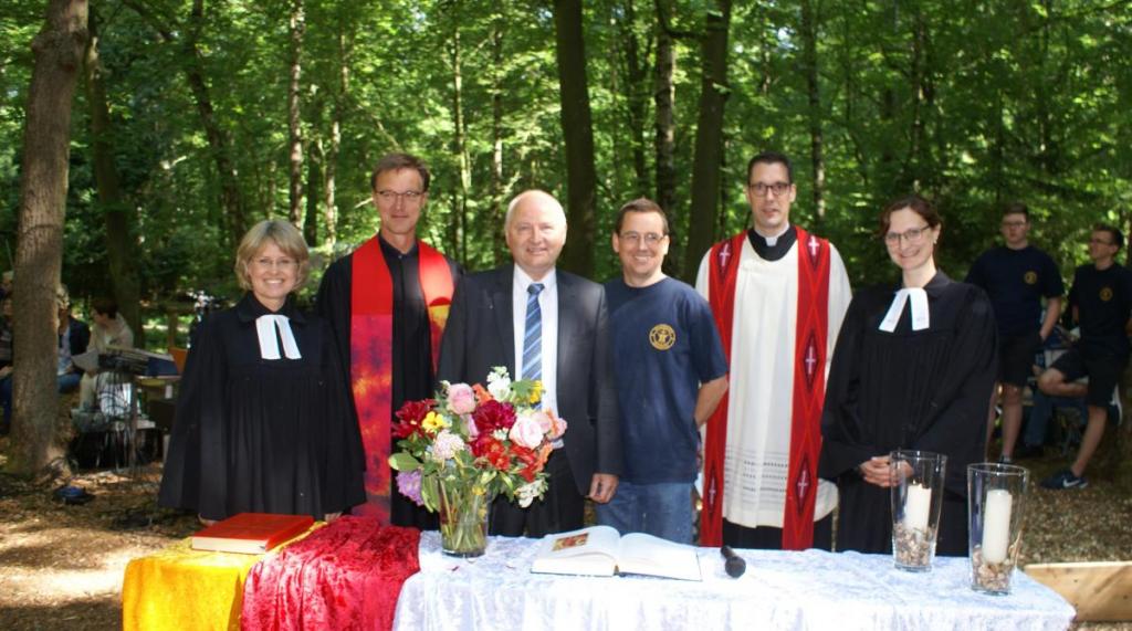 Freuten sich über die vielen Besucher (v.l.): Birgit Vočka, Christopher Fock, Hans Martin Konzelmann, Michael Schmult, Georg Bergner und Solveig Nebl-Bane