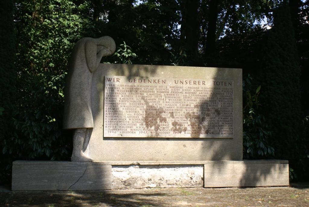 Das benachbarte Mahnmal für die Gefallenen des ersten Weltkriegs soll saniert werden
