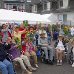 Fröhliche Stimmung während des Sommerfestes