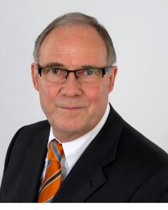 Bürgermeister Rolf Lammert begrüßte den Entschluss, die marode Frontkehrmaschine zu ersetzen.