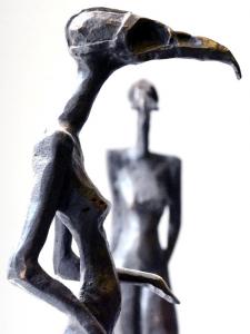 "Sataris" taufte der Künstler diese Bronze-Skulptur. Foto: Ulf Marek