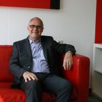 Bürgermeister Rolf Lammert (CDU) nahm im Roten Sessel der Dorfgeflüster-Redaktion Platz.