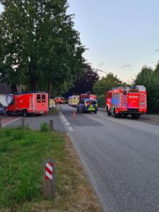 Folgemeldung: Bönningstedt: Fünf Verletzte nach Frontalzusammenstoß zwischen zwei Pkw